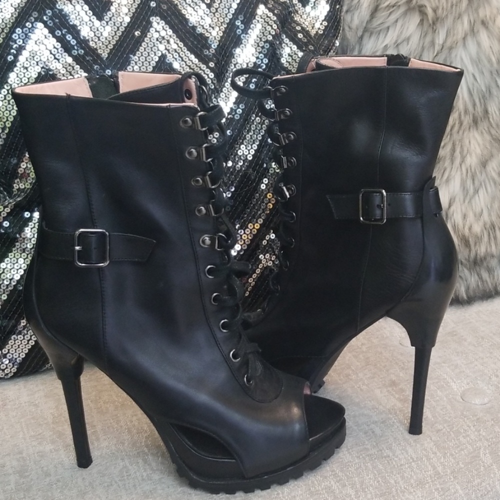 United nude black heels